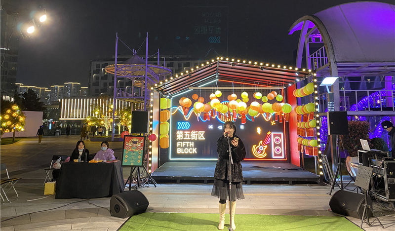 愛(ài)樂(lè)社夜市街頭溫情開(kāi)唱